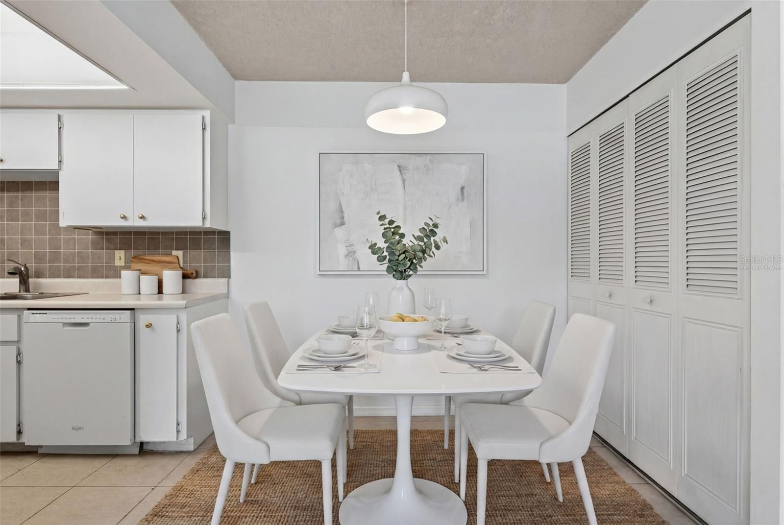 5800 HOLLYWOOD BLVD #112