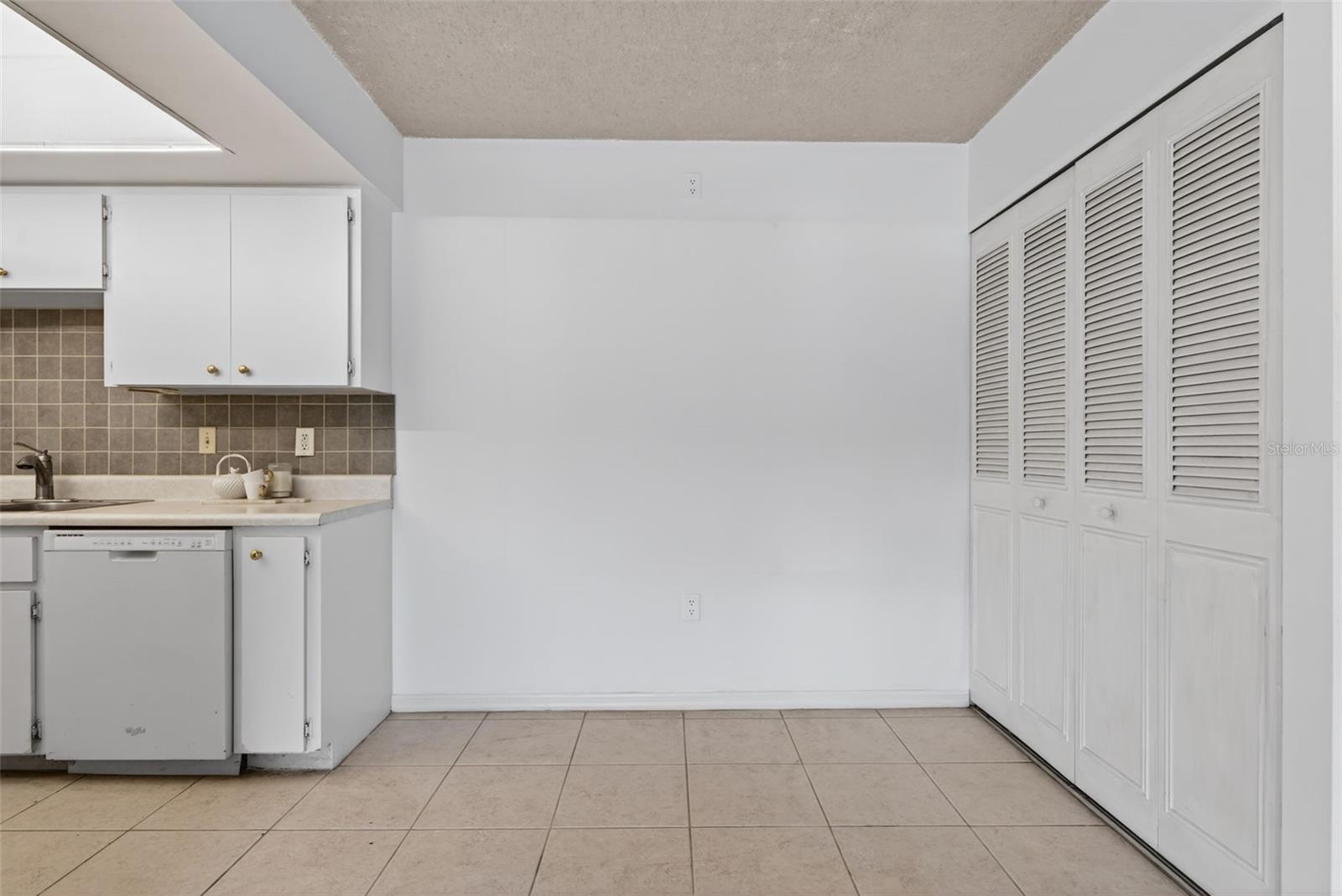 5800 HOLLYWOOD BLVD #112