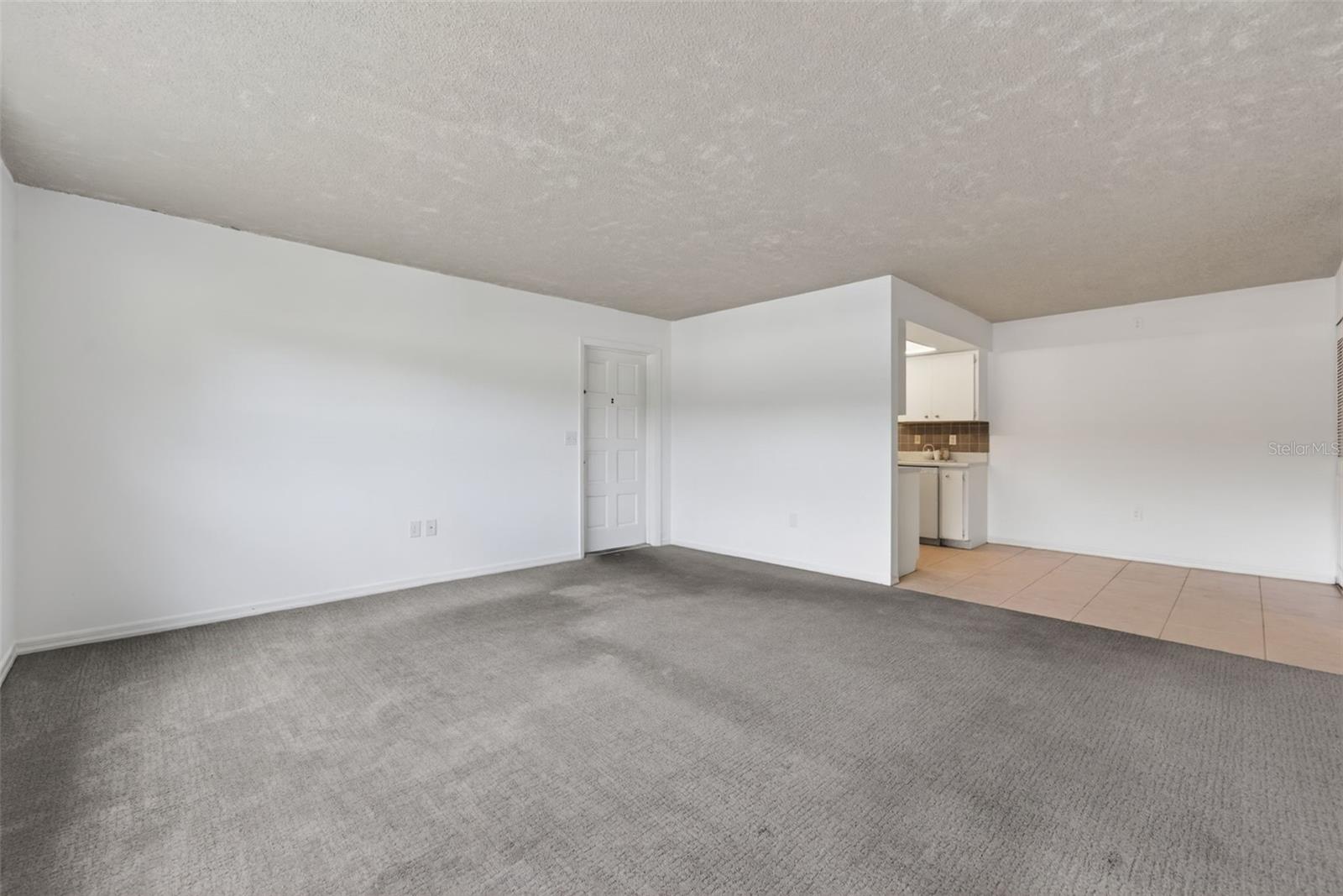 5800 HOLLYWOOD BLVD #112