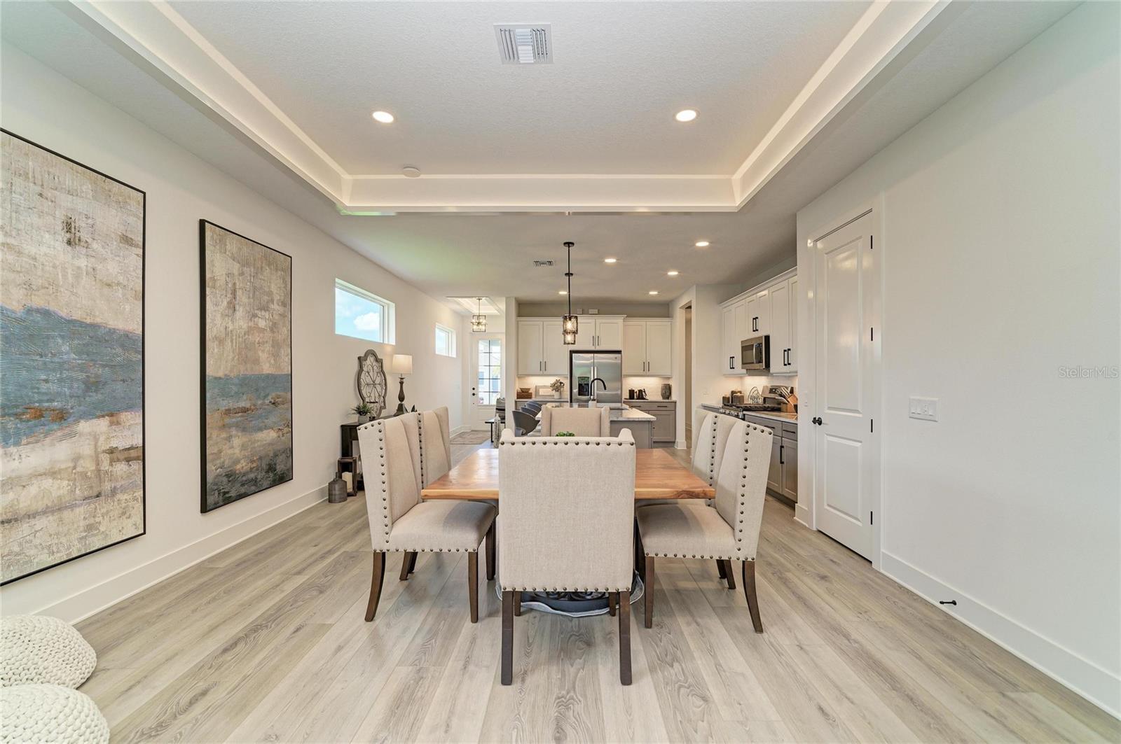 1047 WATERLINE CT