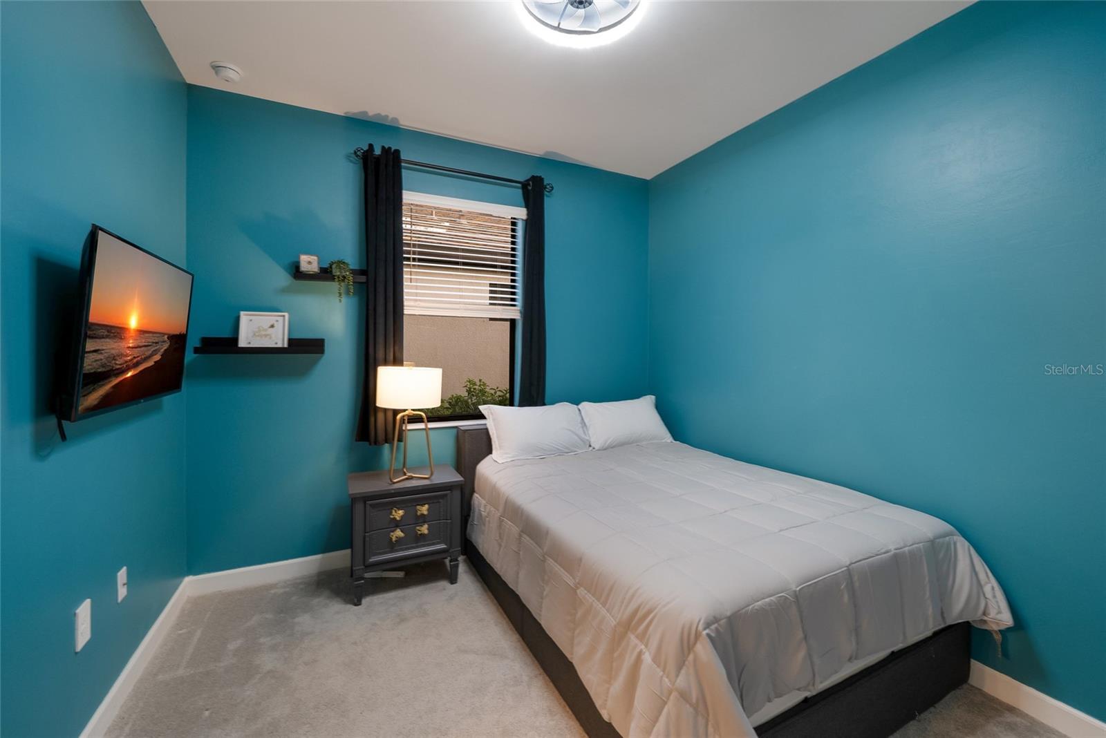 15041 SERENE SHORES LOOP