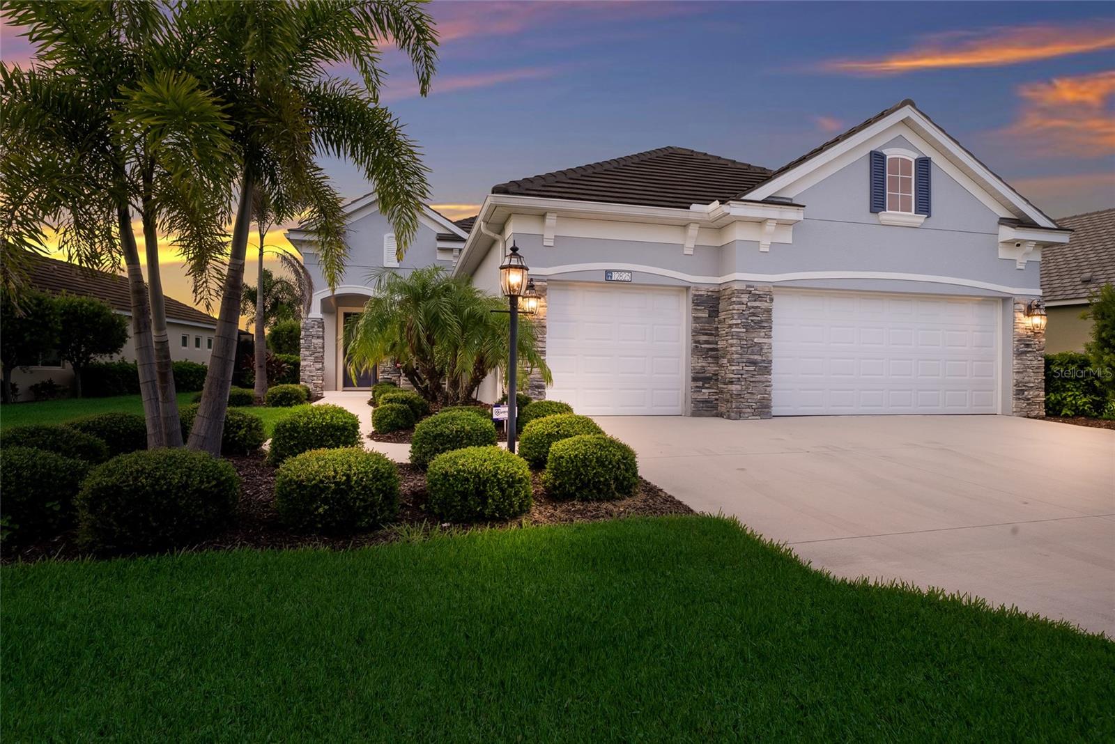 12825 COASTAL BREEZE WAY