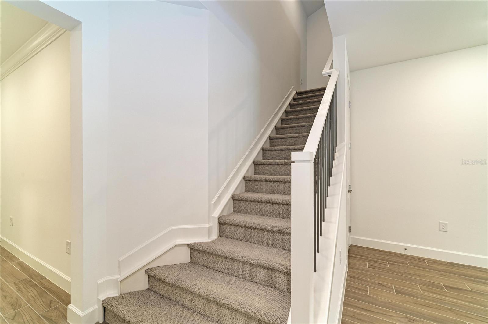 16341 HIDDEN OAK LOOP