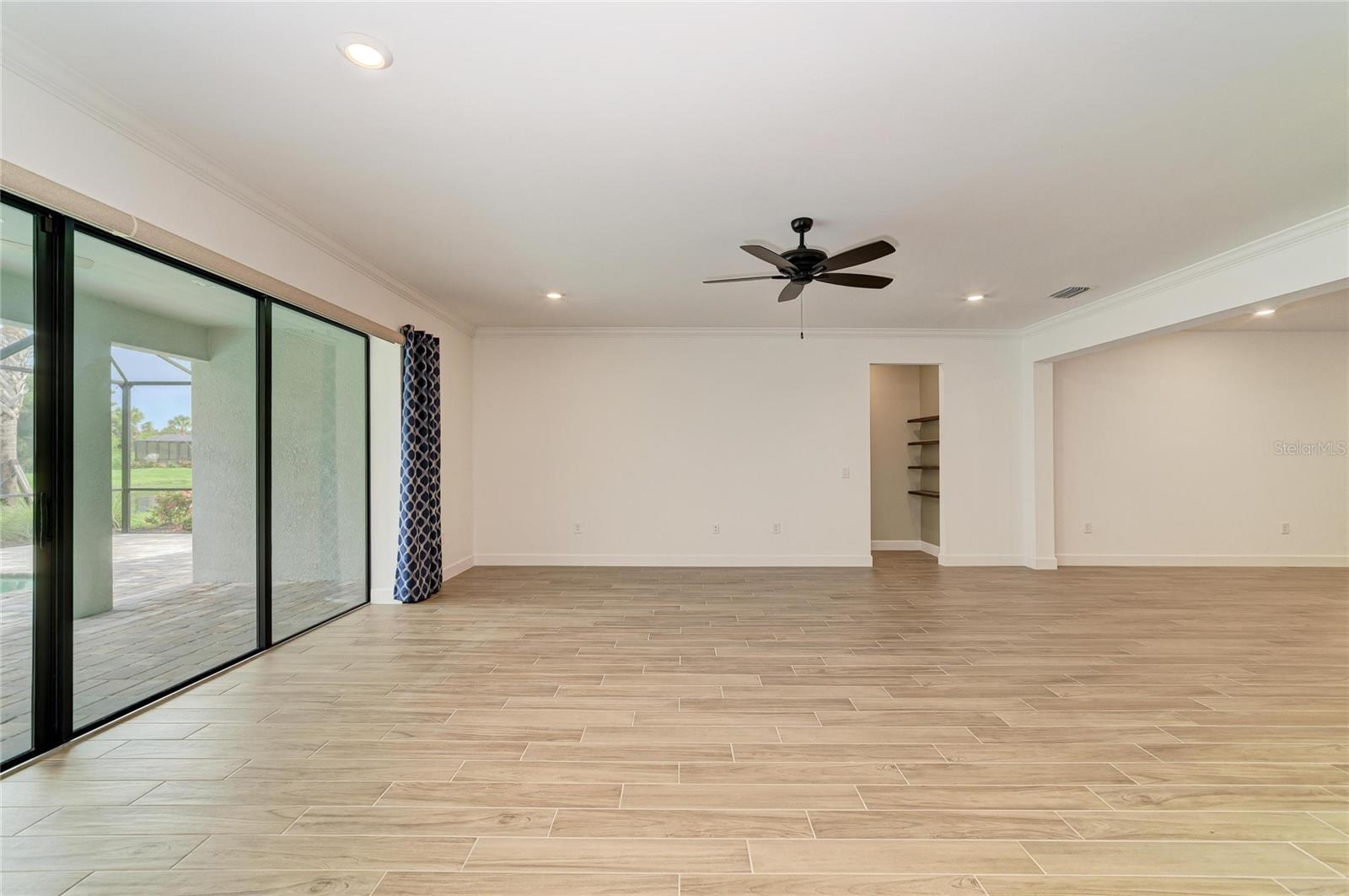 16341 HIDDEN OAK LOOP