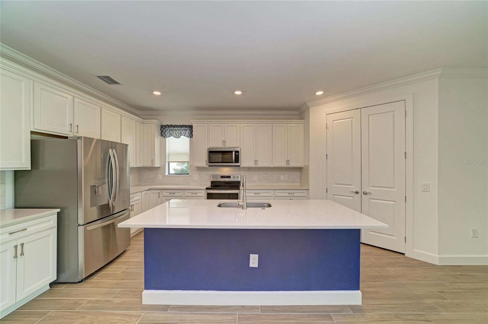16341 HIDDEN OAK LOOP