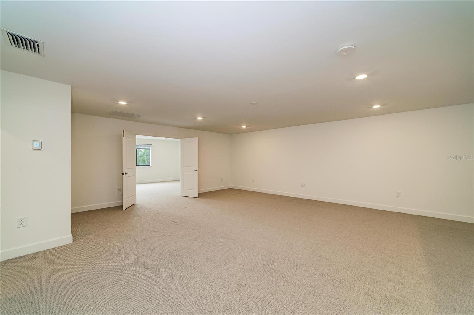 16341 HIDDEN OAK LOOP