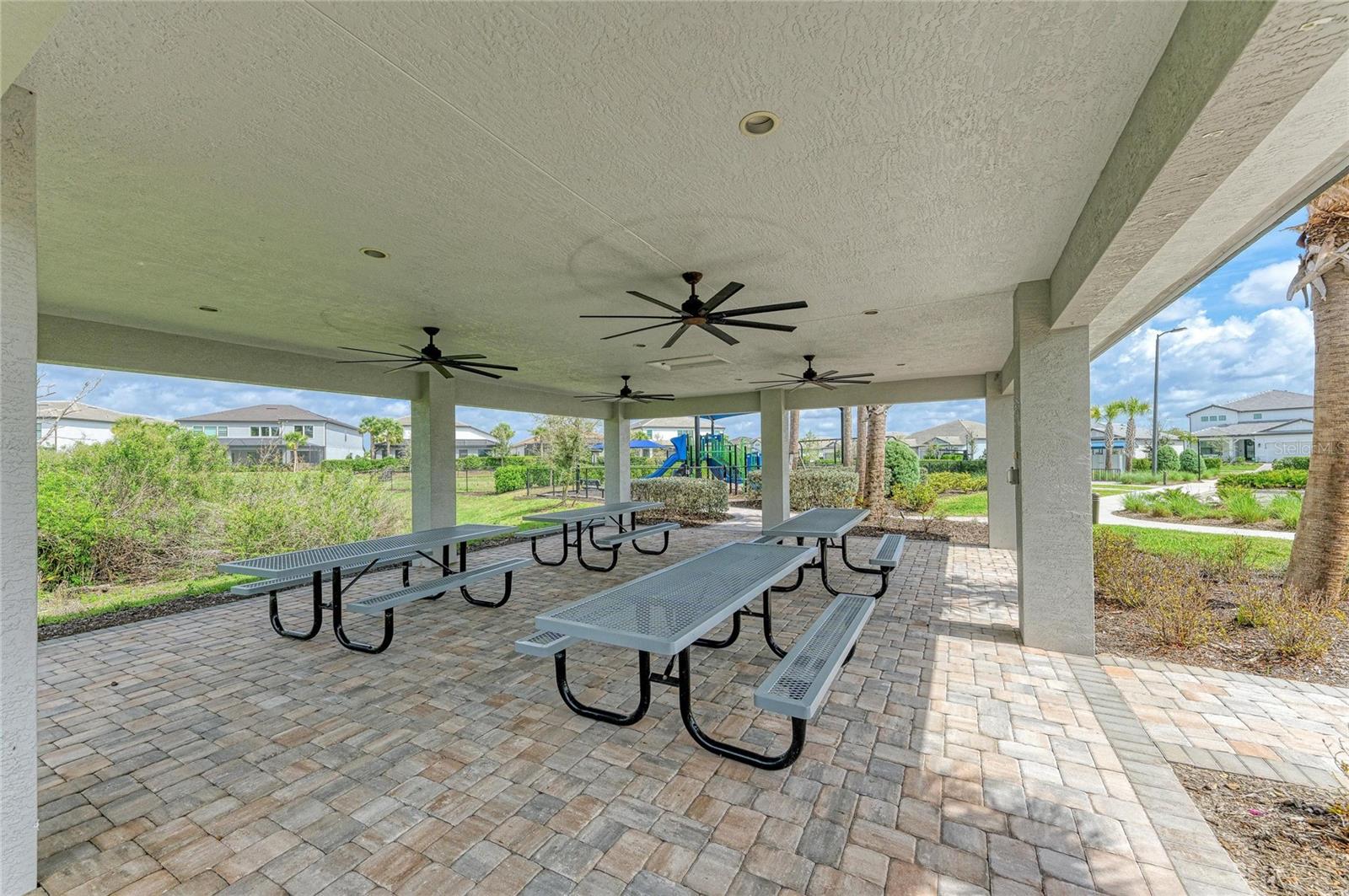 16341 HIDDEN OAK LOOP