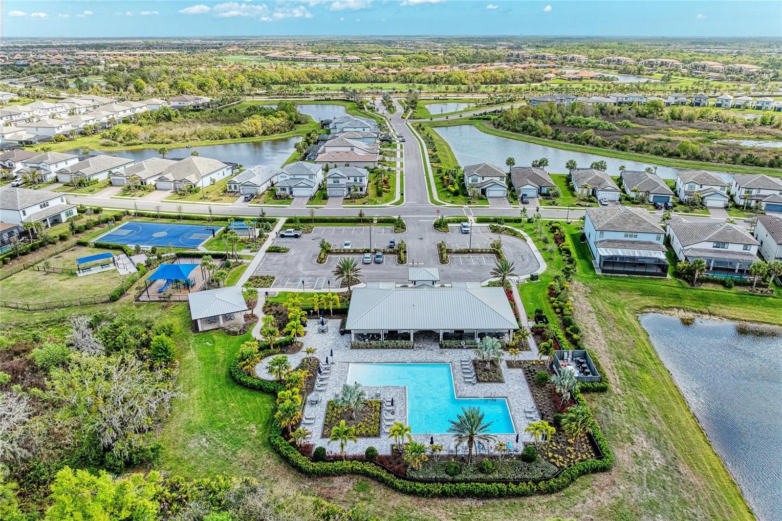 16341 HIDDEN OAK LOOP