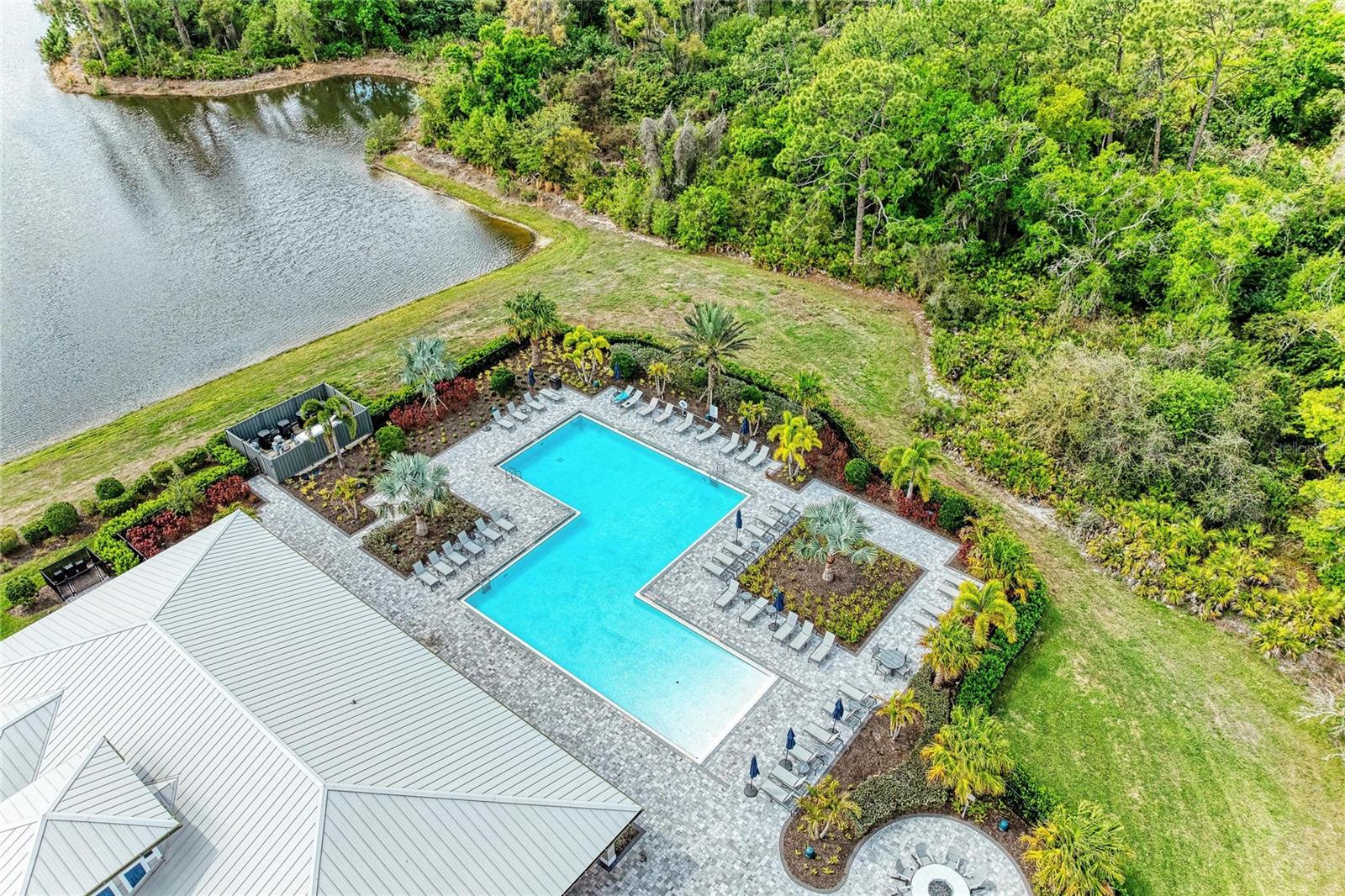 16341 HIDDEN OAK LOOP