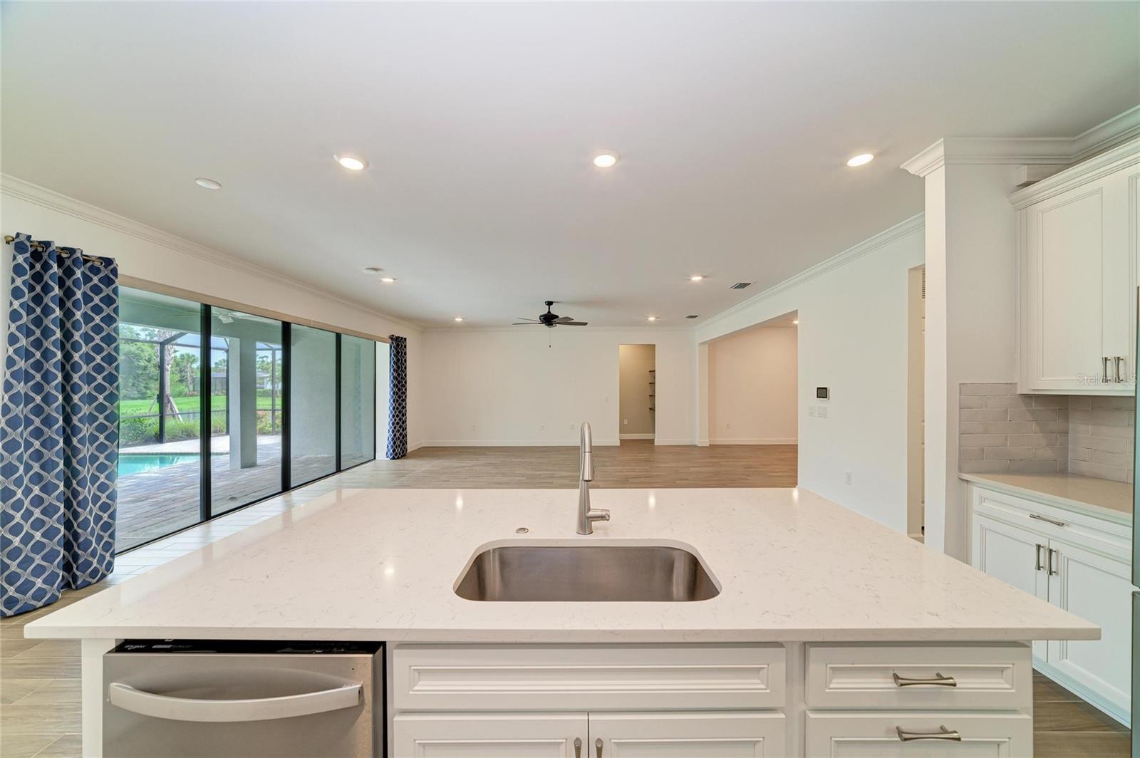 16341 HIDDEN OAK LOOP