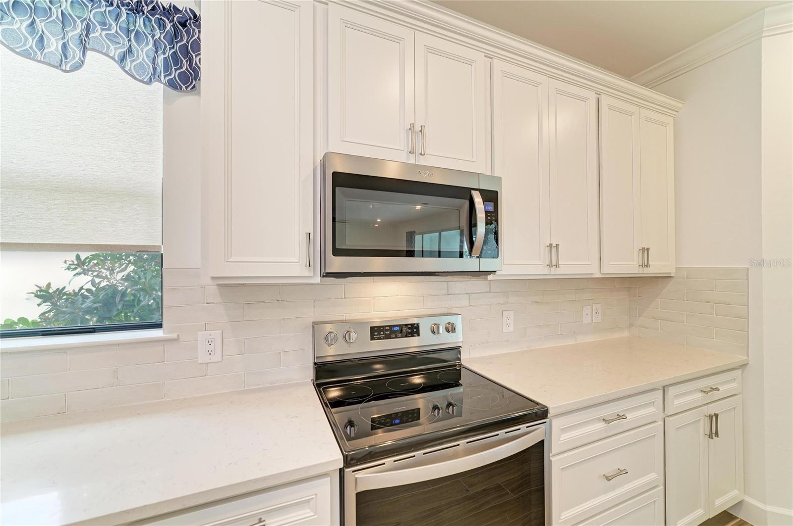 16341 HIDDEN OAK LOOP