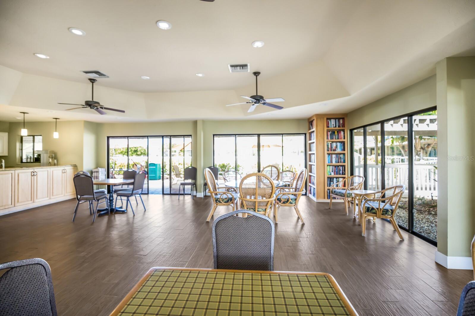 1479 LANDINGS CIR #41