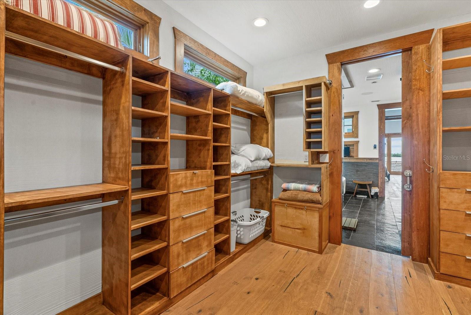 10216 46TH AVE W