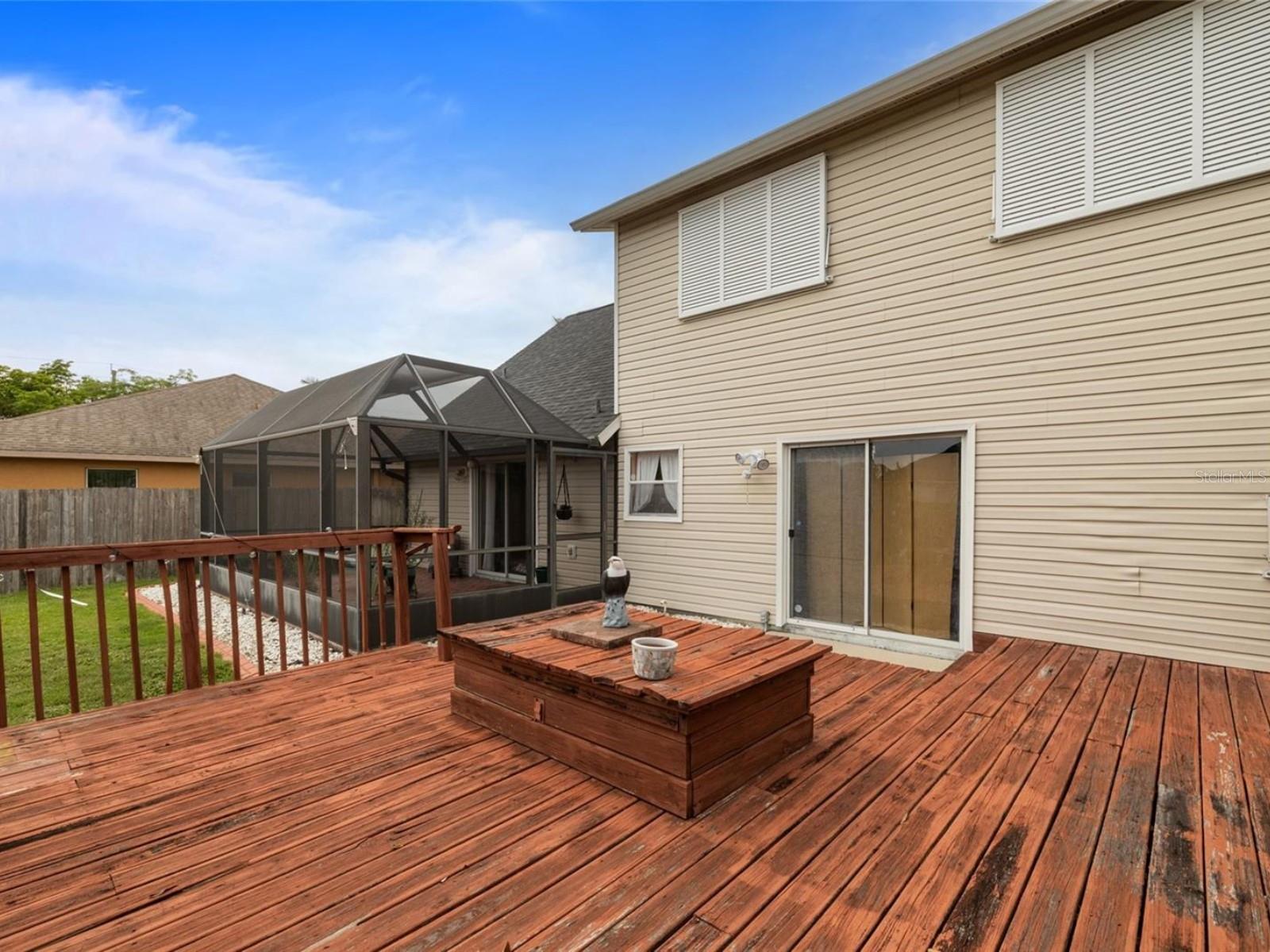 3910 77TH PL E