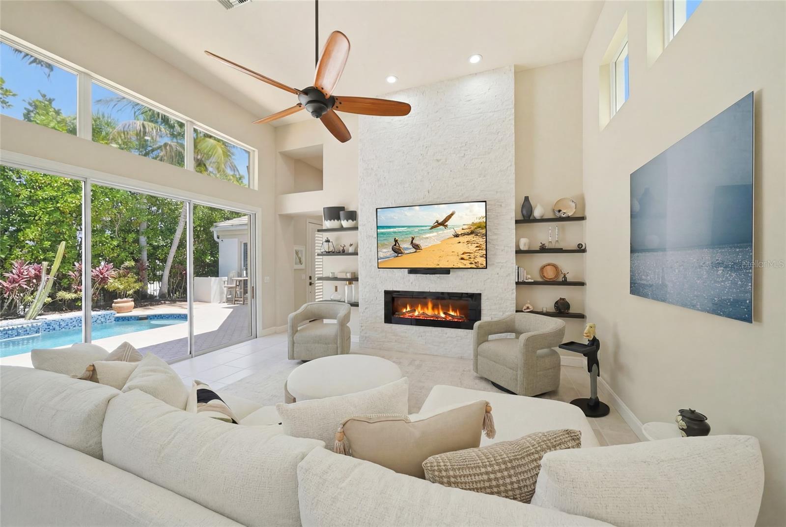 3526 FAIR OAKS LANE