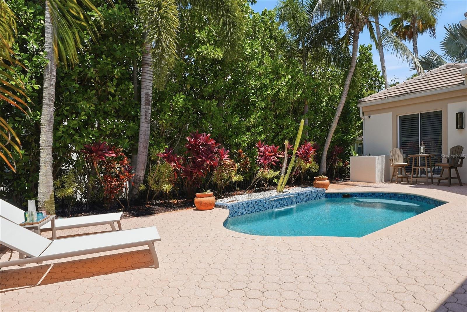3526 FAIR OAKS LANE