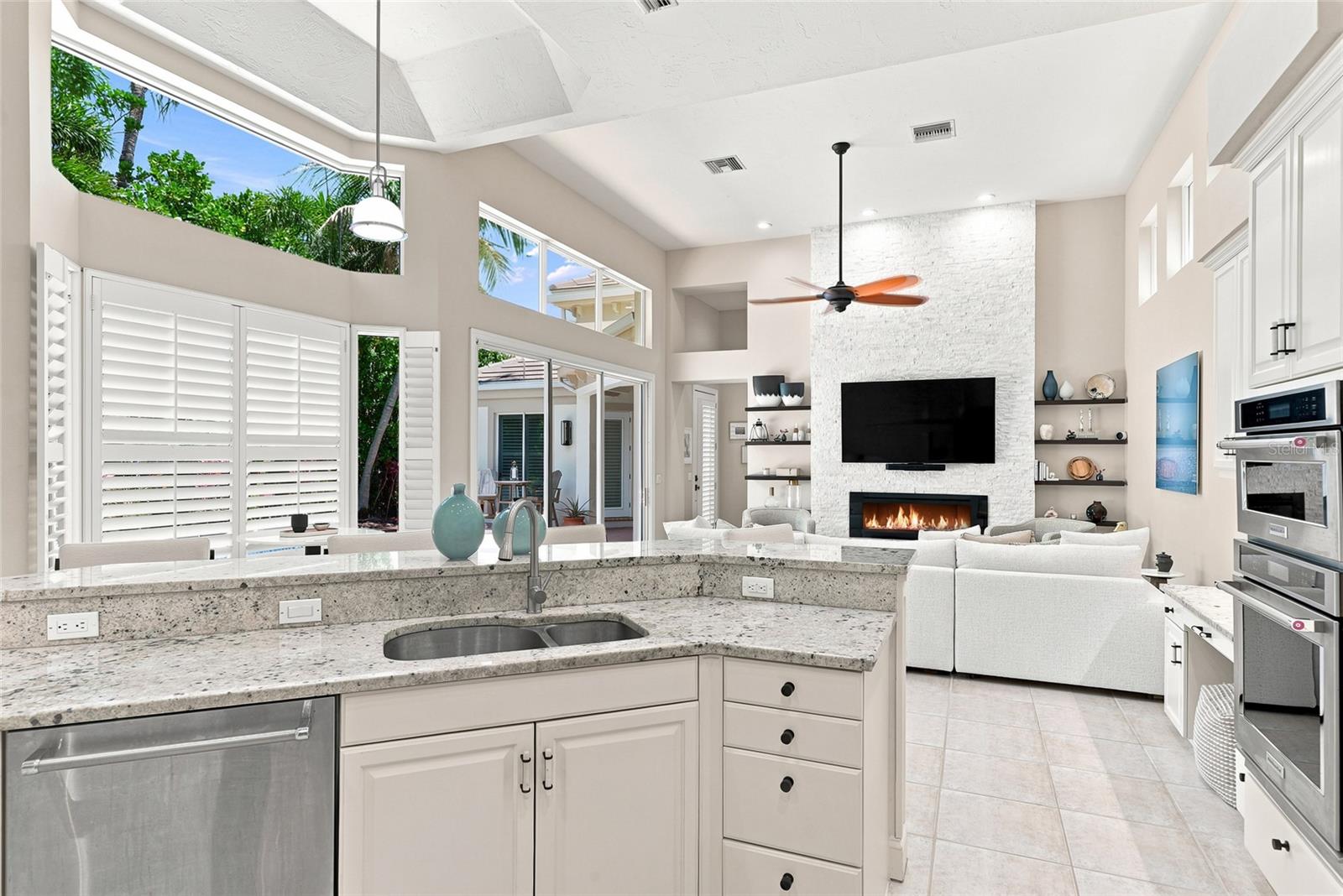 3526 FAIR OAKS LANE