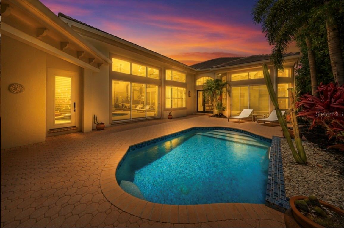 3526 FAIR OAKS LANE