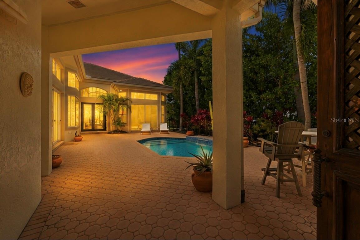 3526 FAIR OAKS LANE