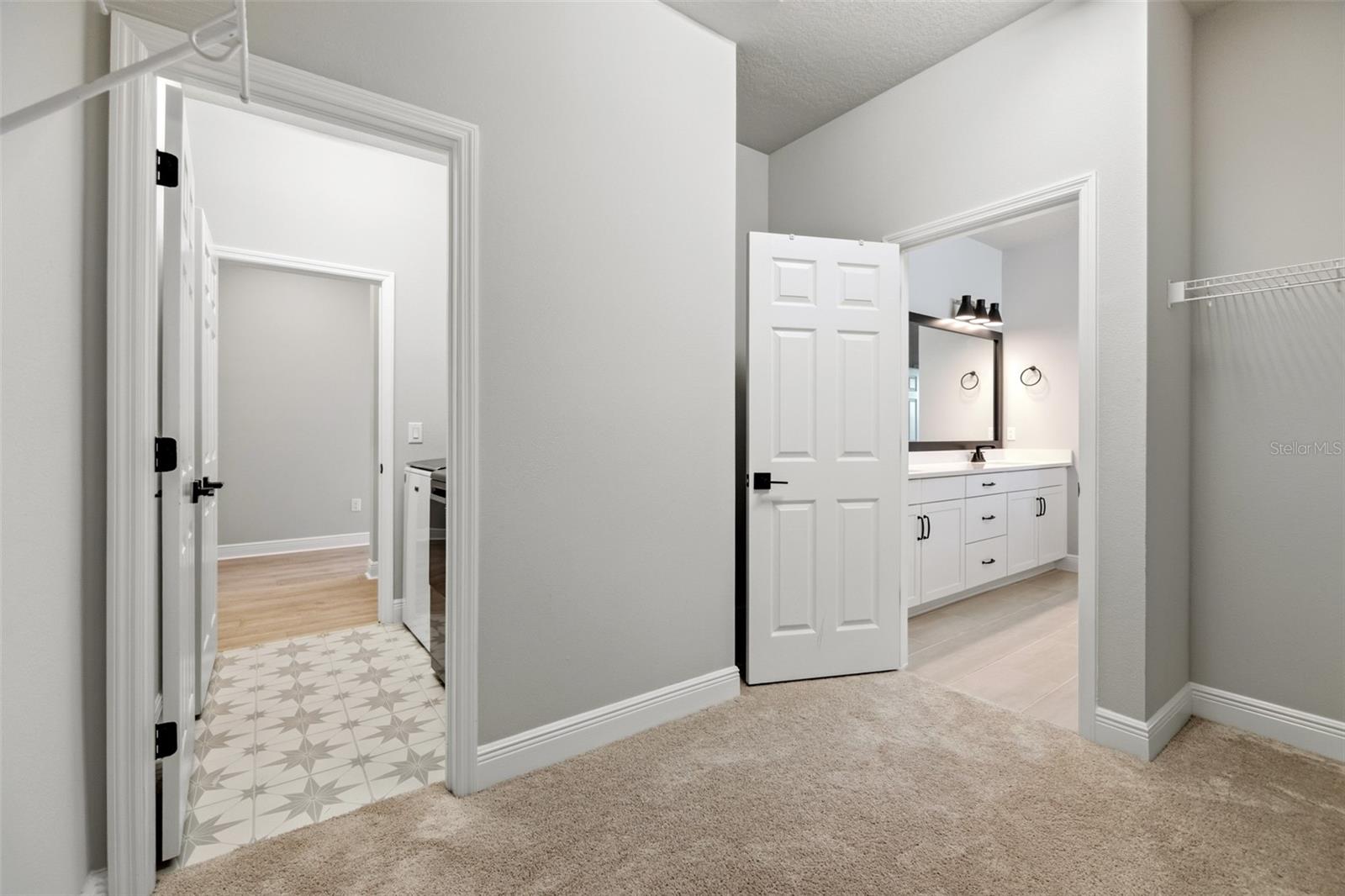 11832 CATAWBA CV
