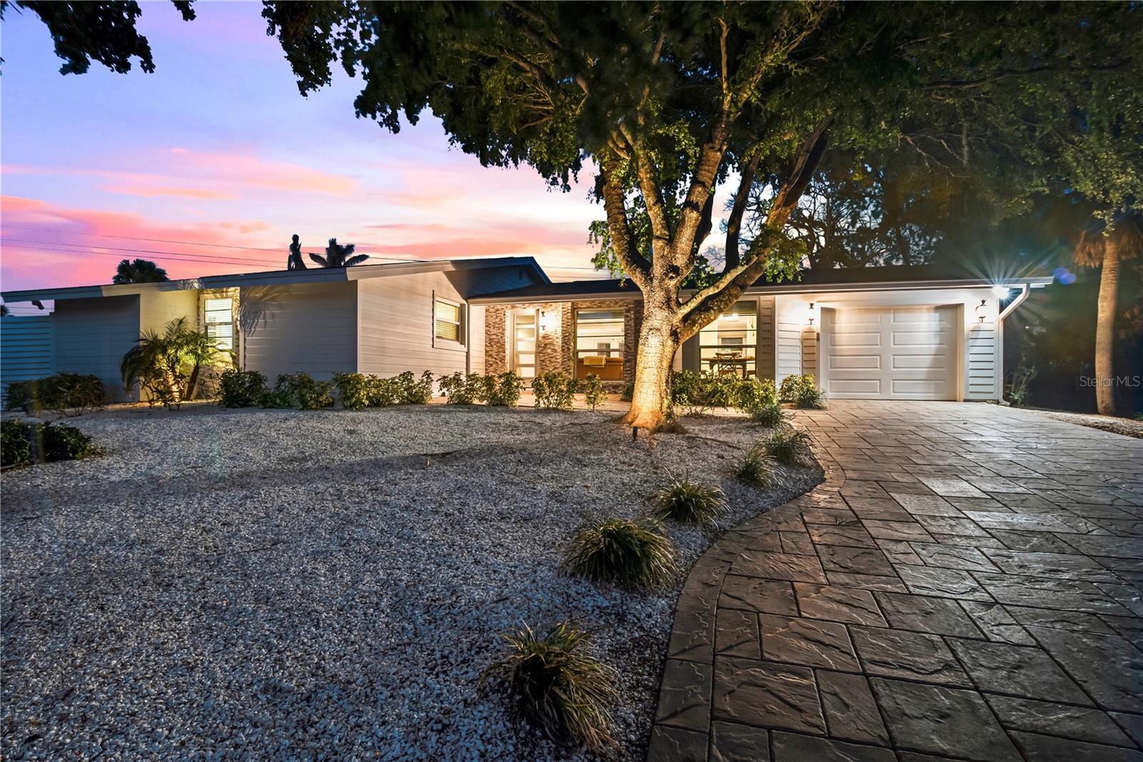 783 BIRDSONG LN