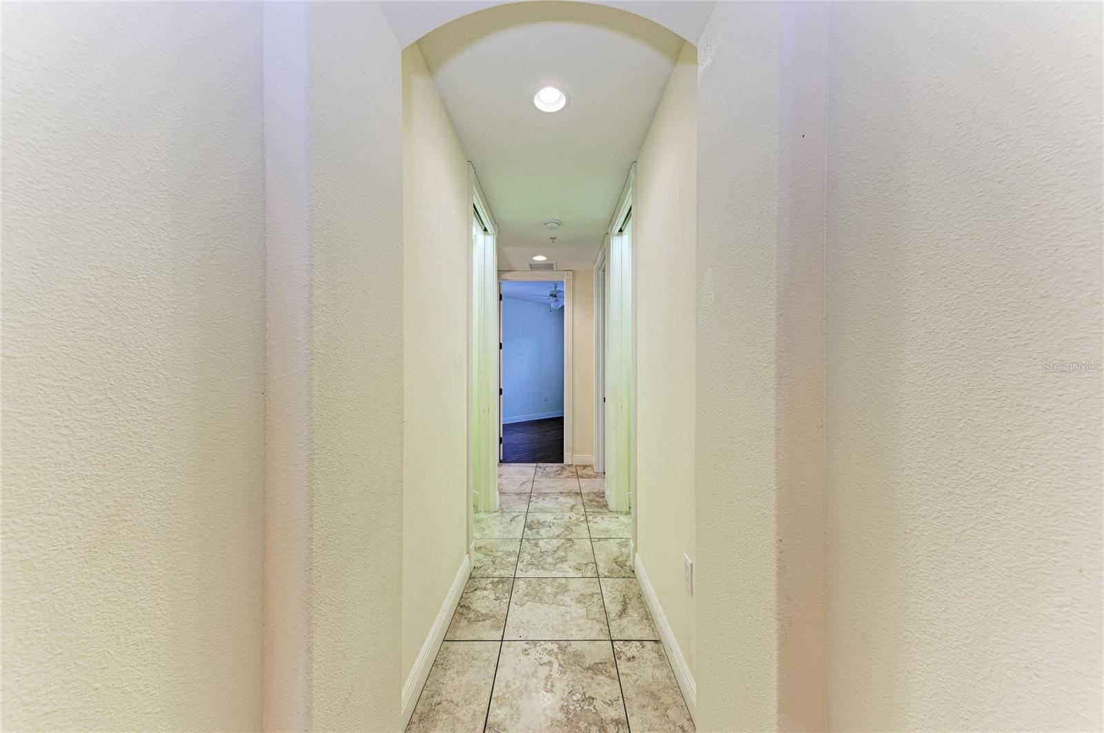 5200 MANORWOOD DR #2D