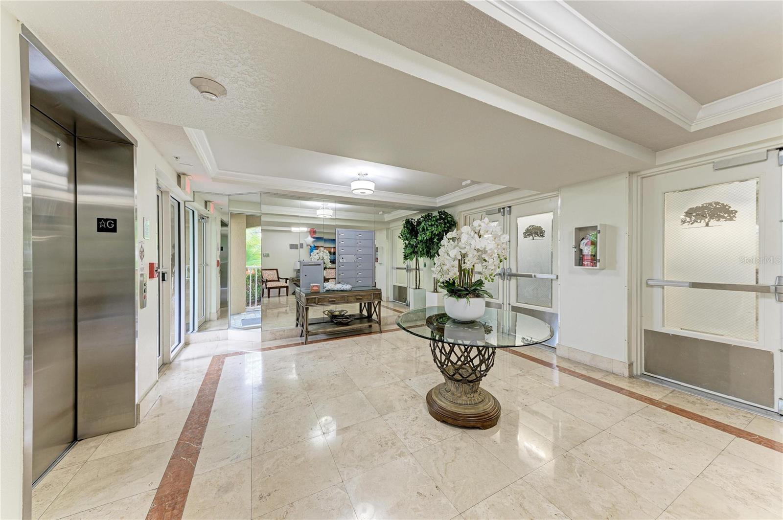 5200 MANORWOOD DR #2D