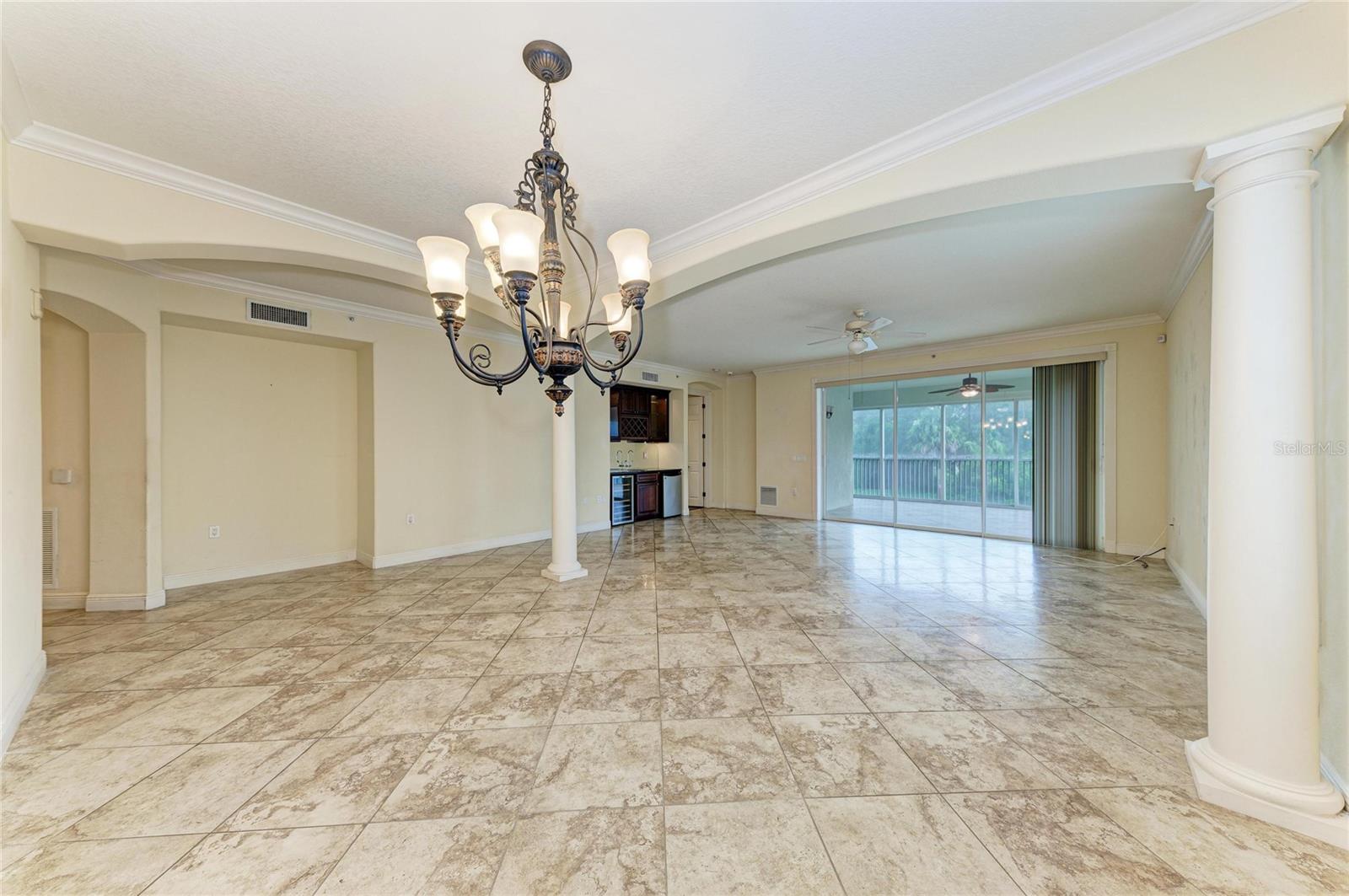 5200 MANORWOOD DR #2D