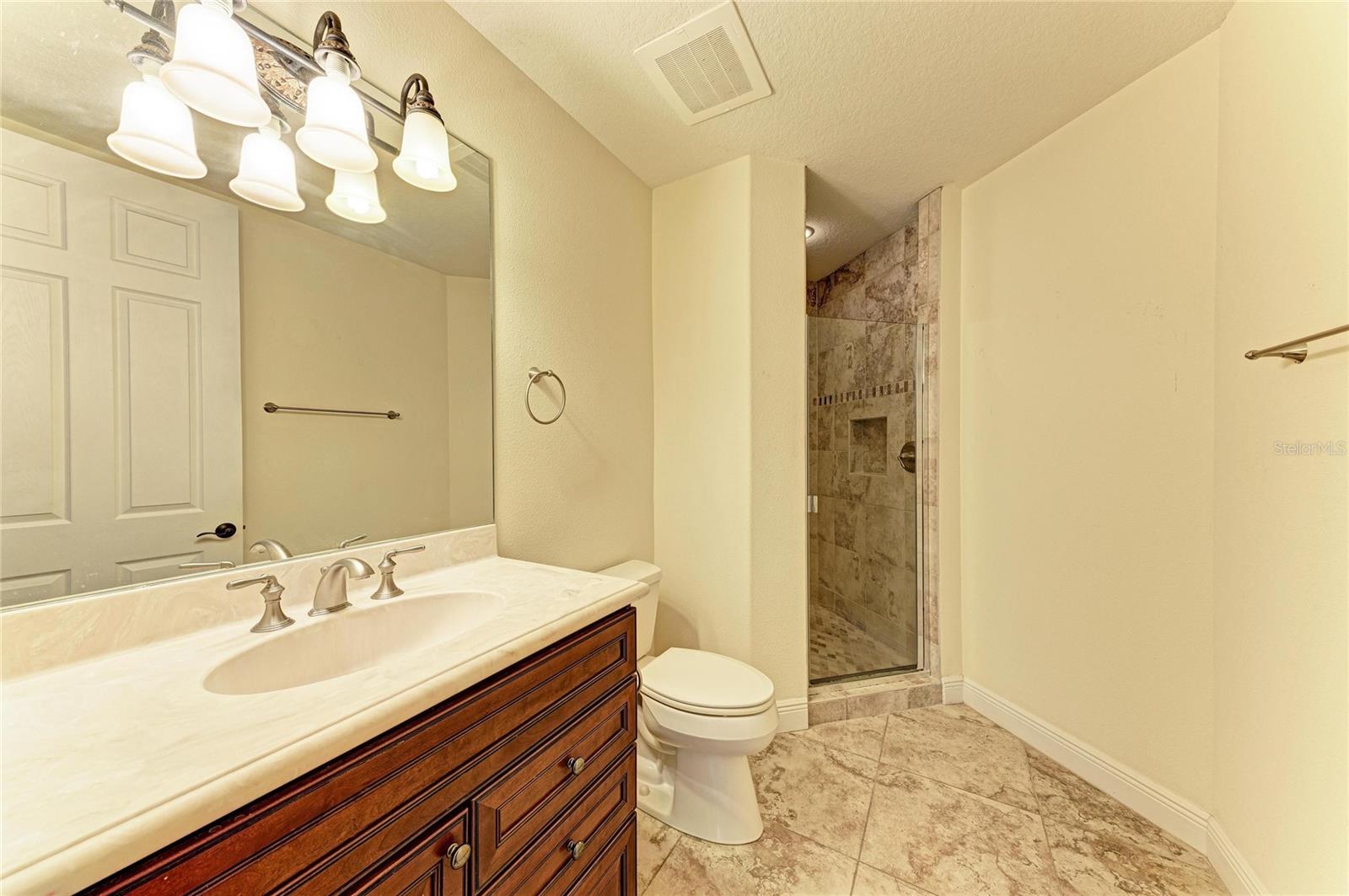 5200 MANORWOOD DR #2D