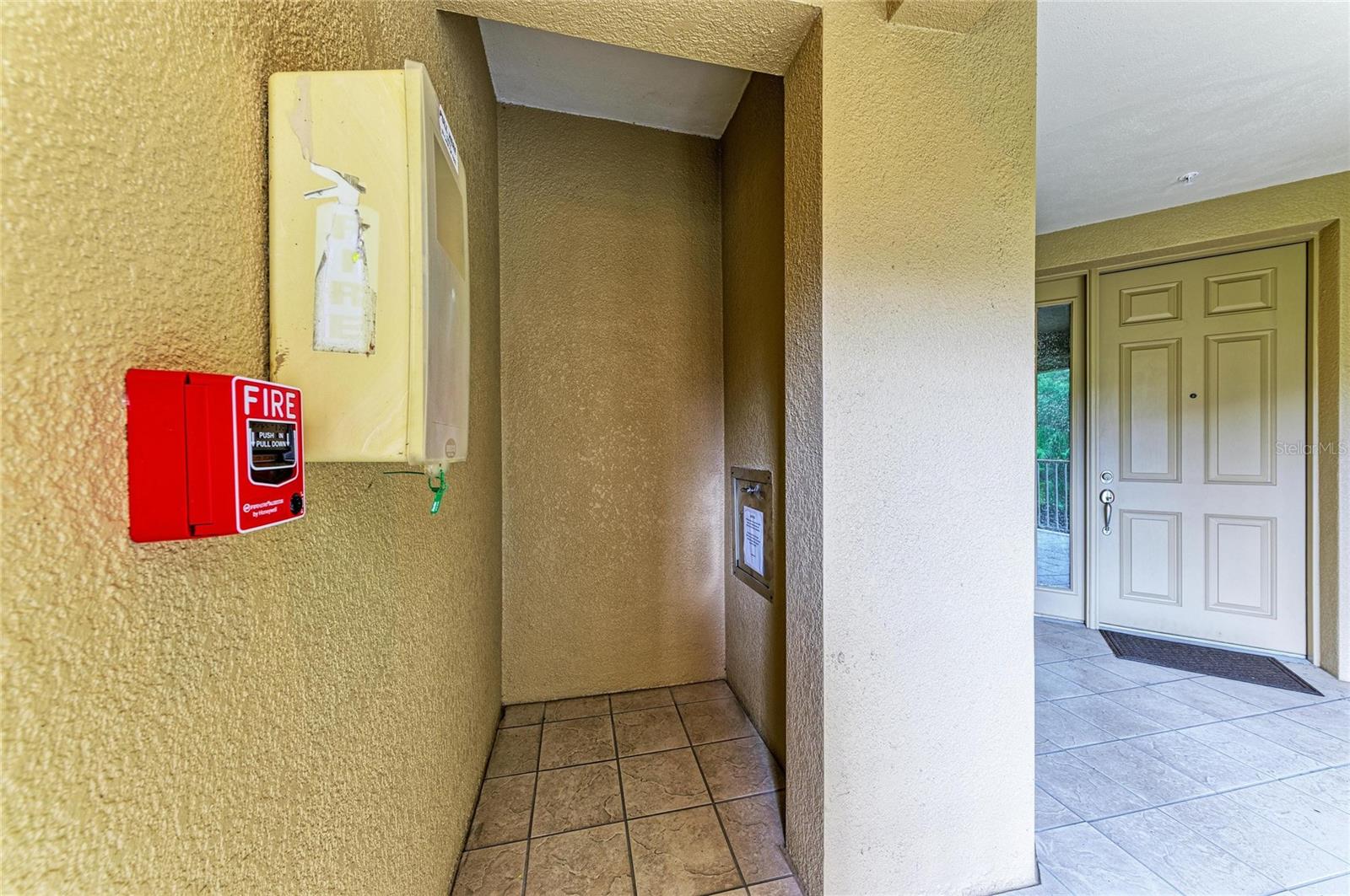 5200 MANORWOOD DR #2D
