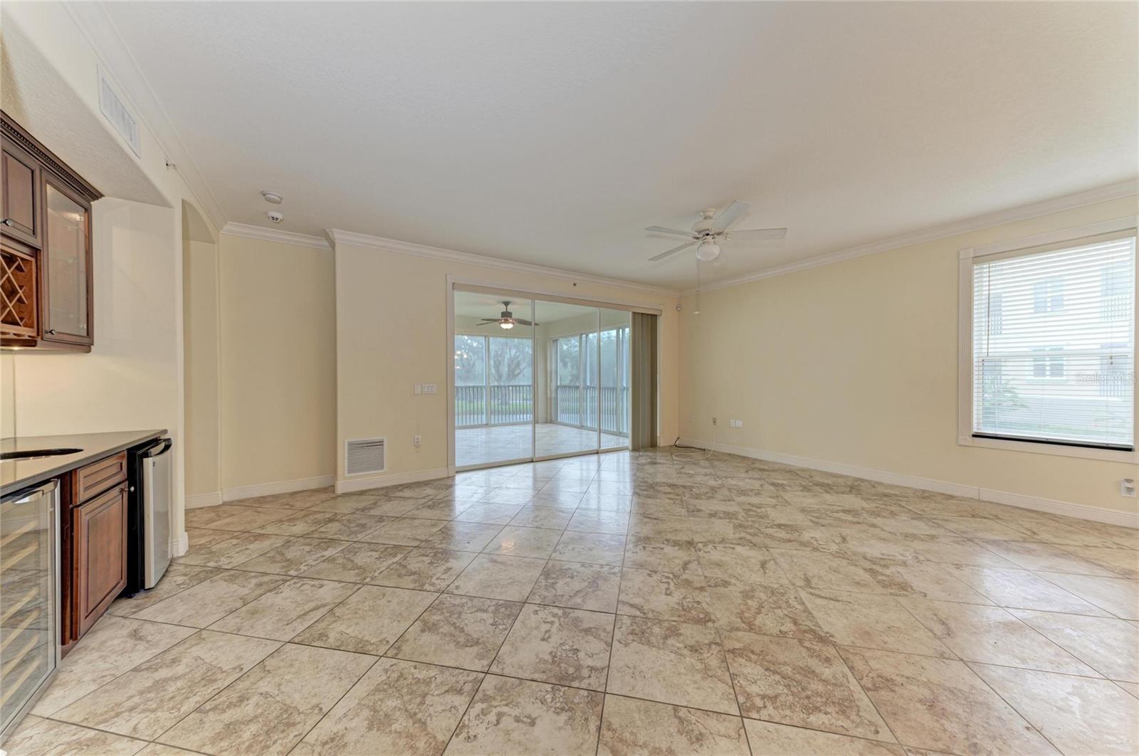5200 MANORWOOD DR #2D