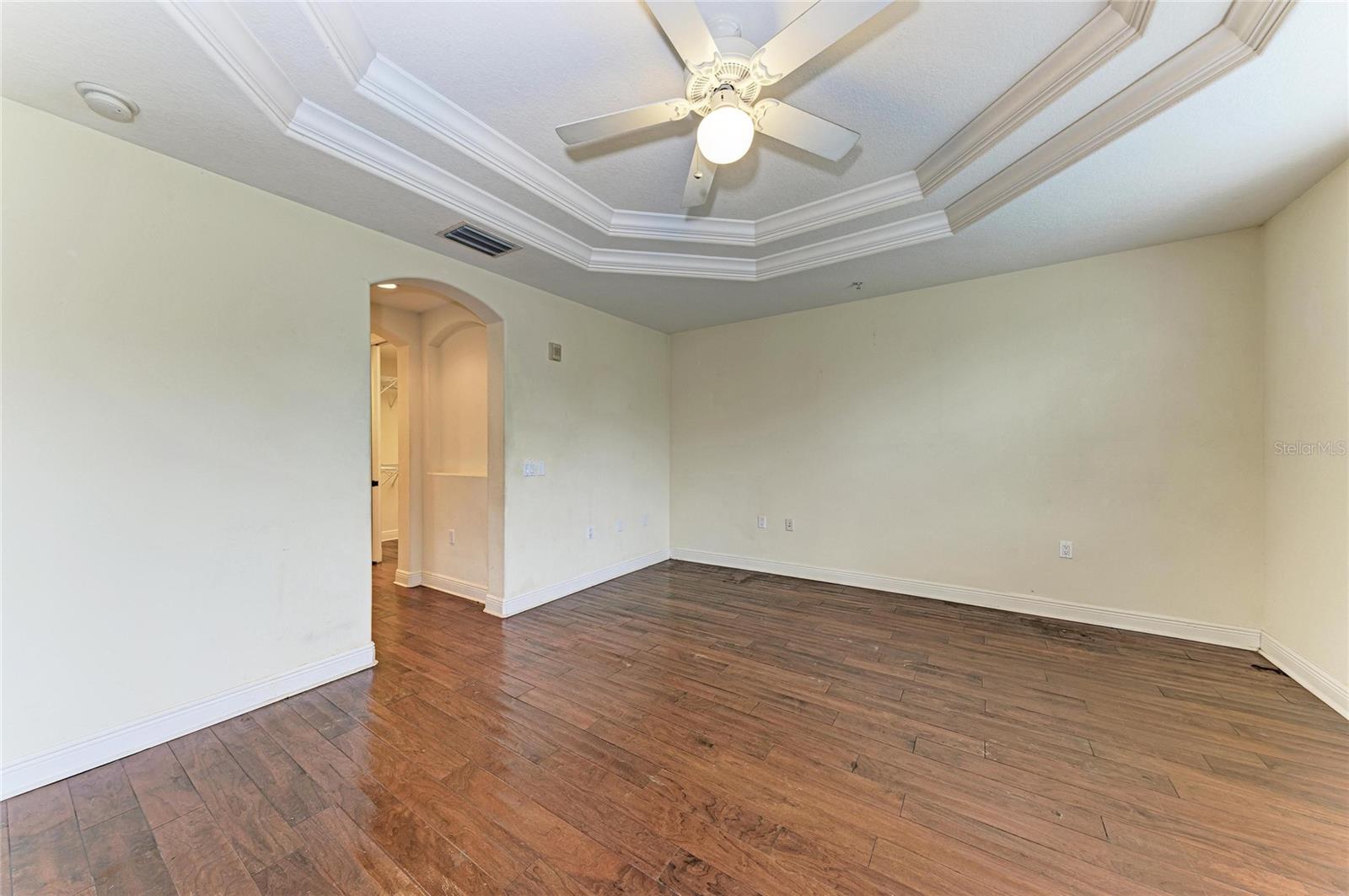 5200 MANORWOOD DR #2D