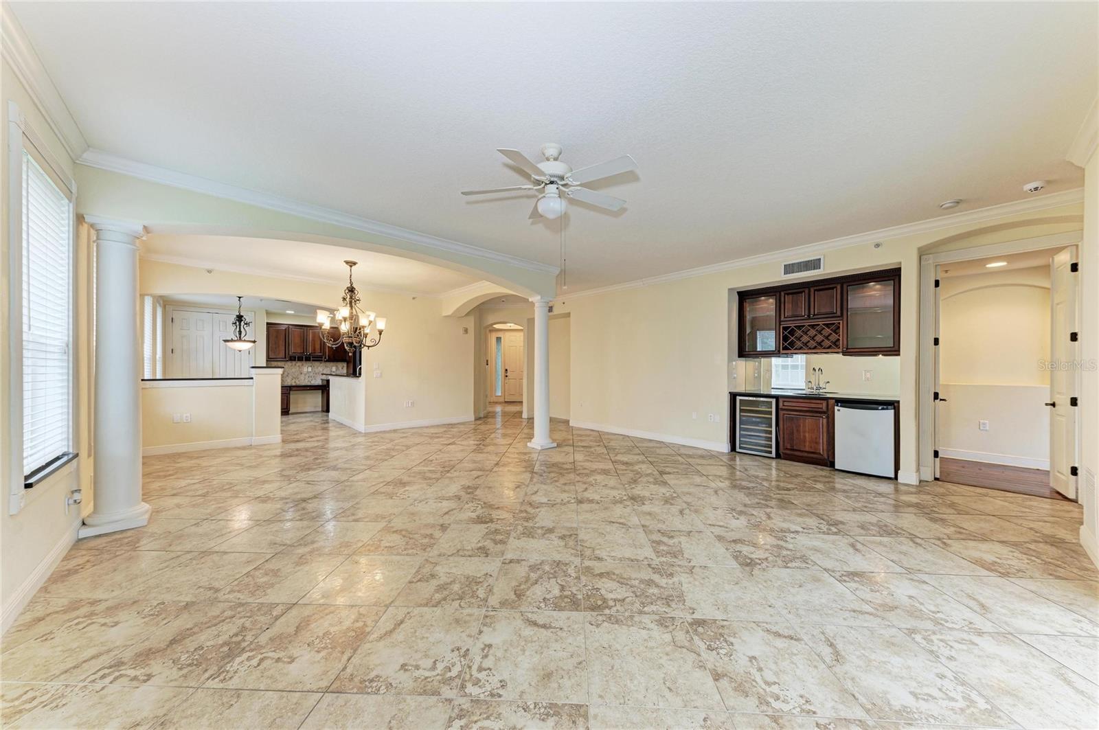 5200 MANORWOOD DR #2D