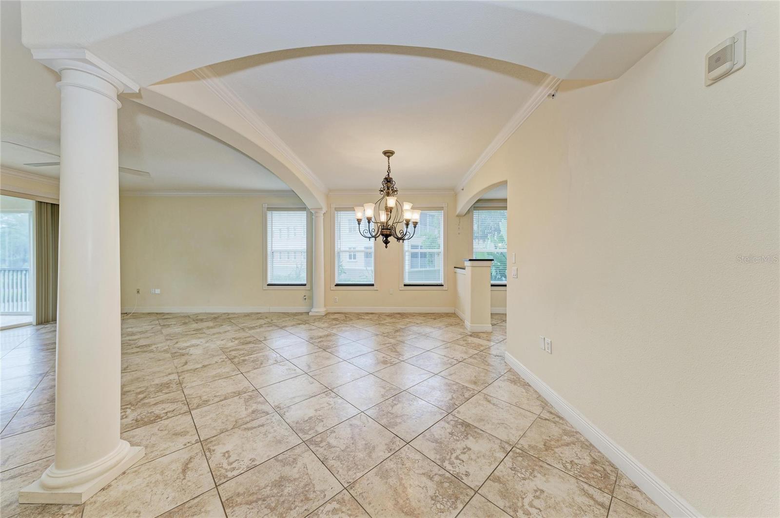 5200 MANORWOOD DR #2D