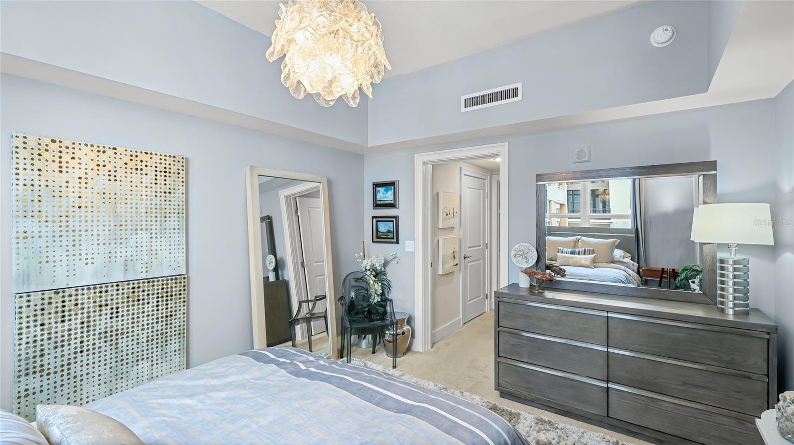 1350 MAIN ST #1503