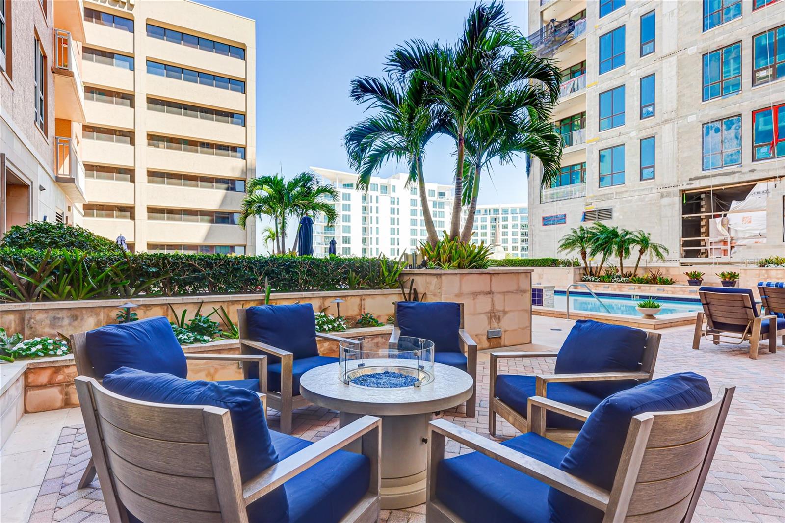 1350 MAIN ST #1503