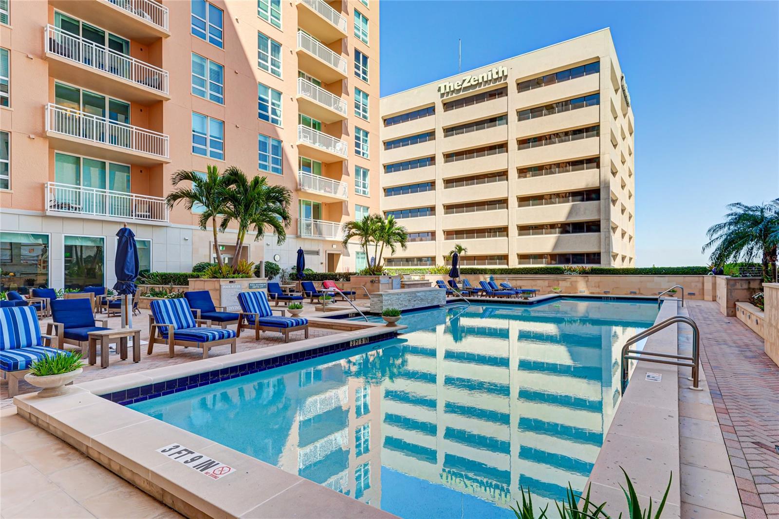 1350 MAIN ST #1503