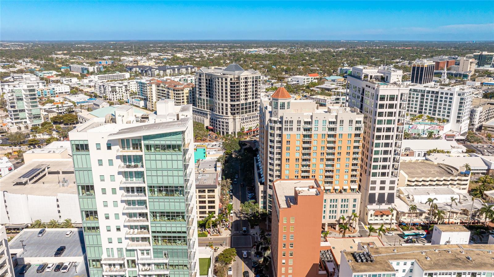 1350 MAIN ST #1503