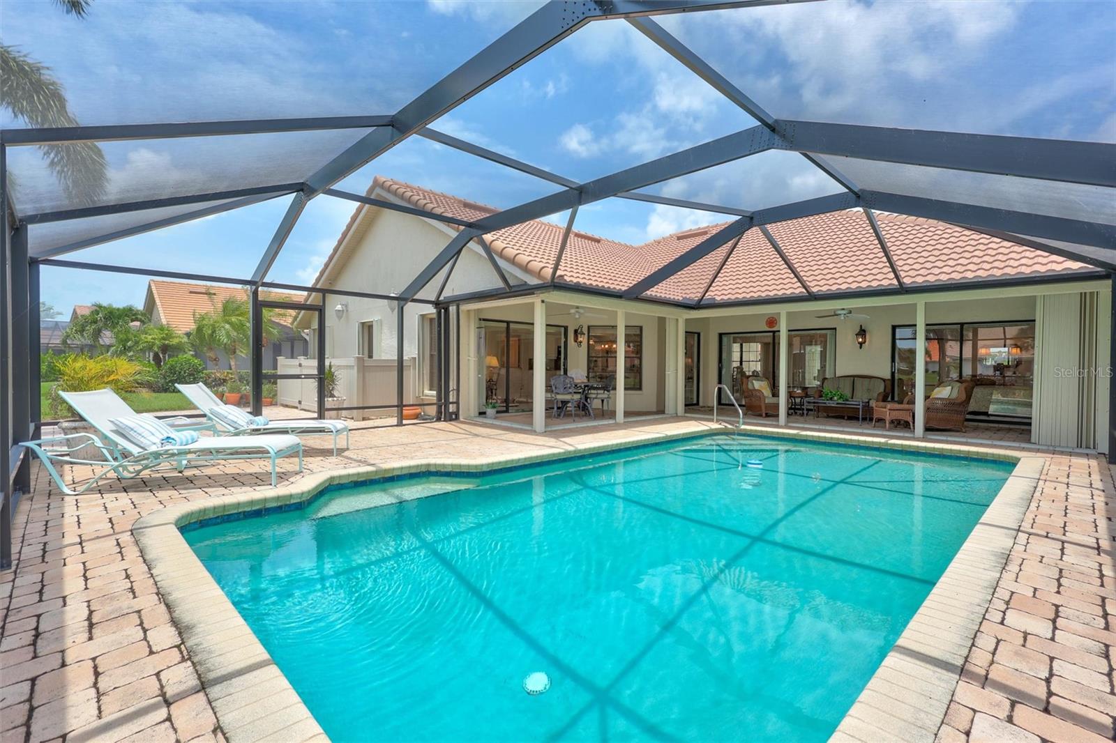 103 INLETS BLVD #103