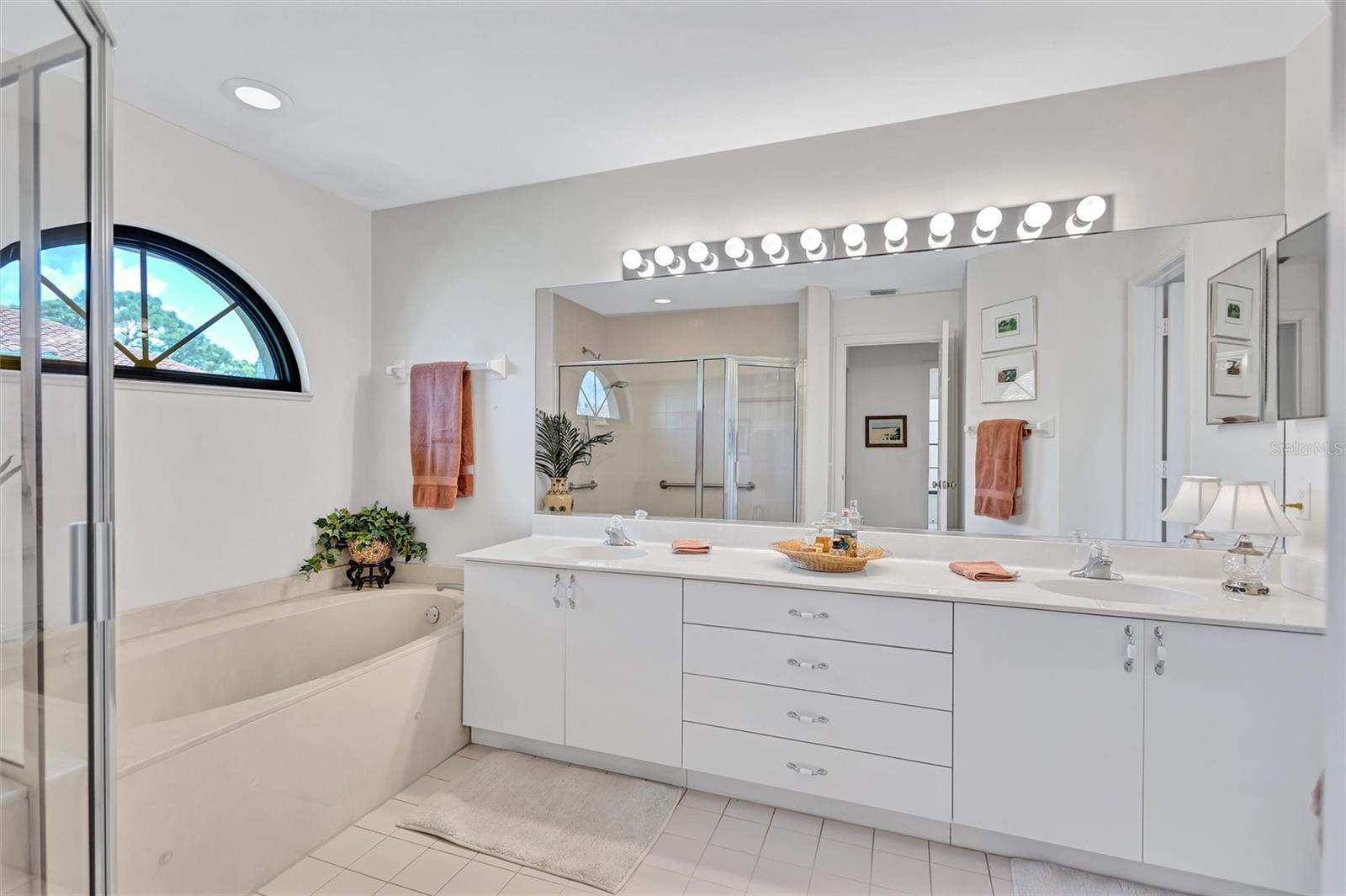 103 INLETS BLVD #103