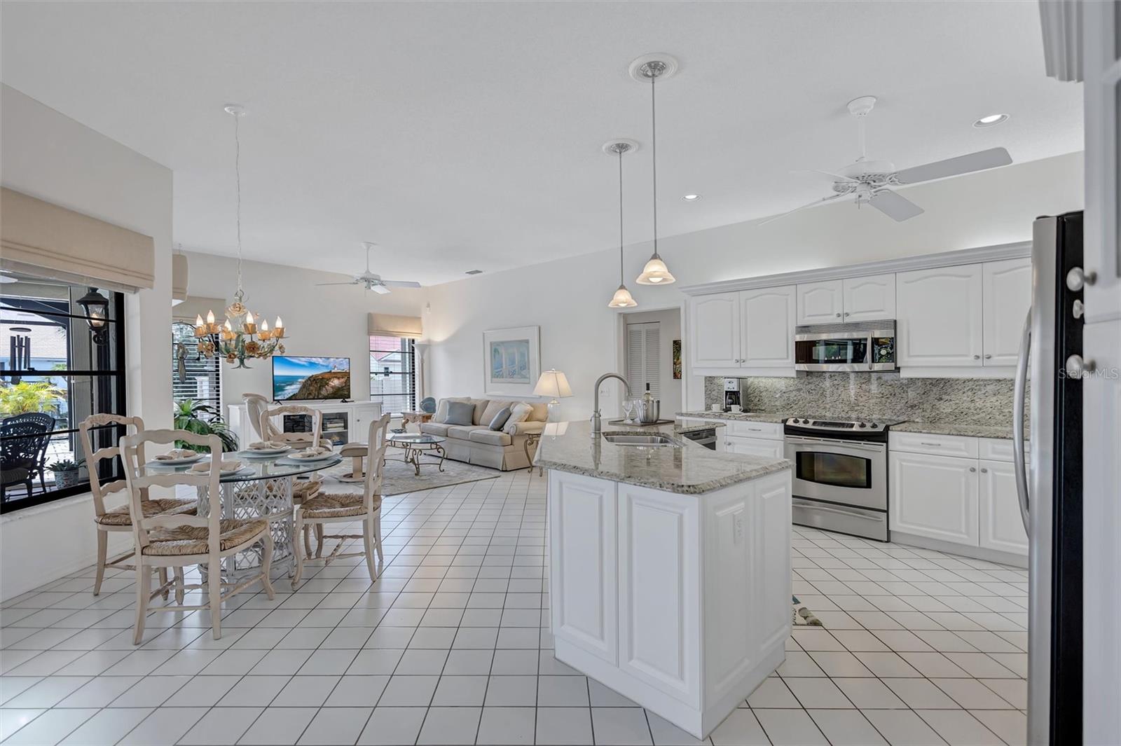 103 INLETS BLVD #103