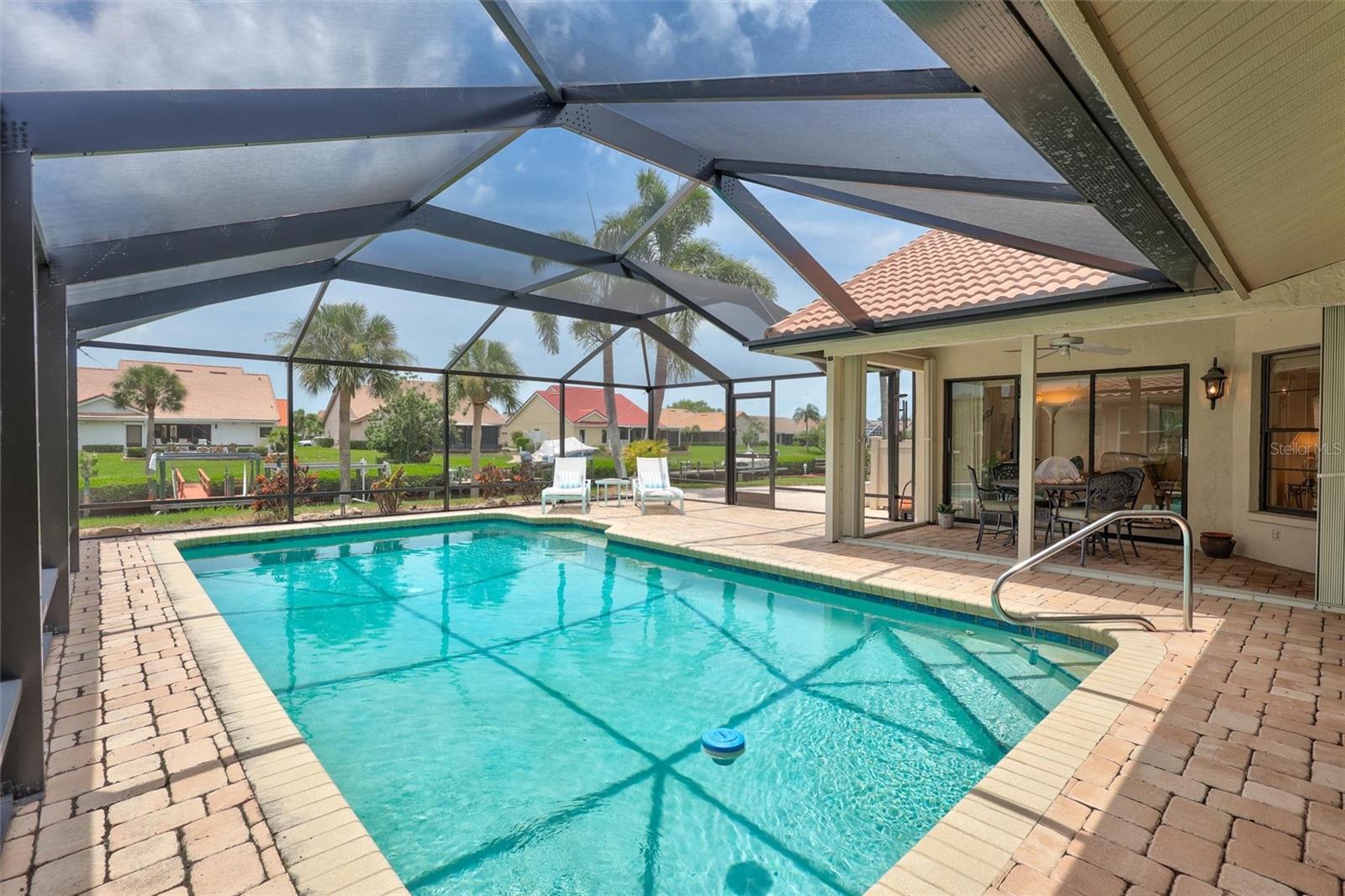 103 INLETS BLVD #103