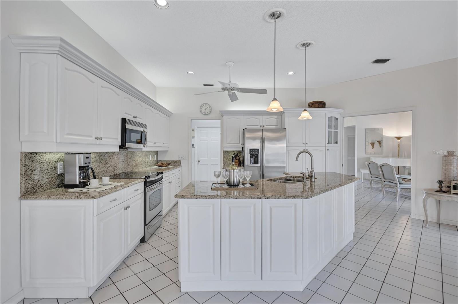 103 INLETS BLVD #103