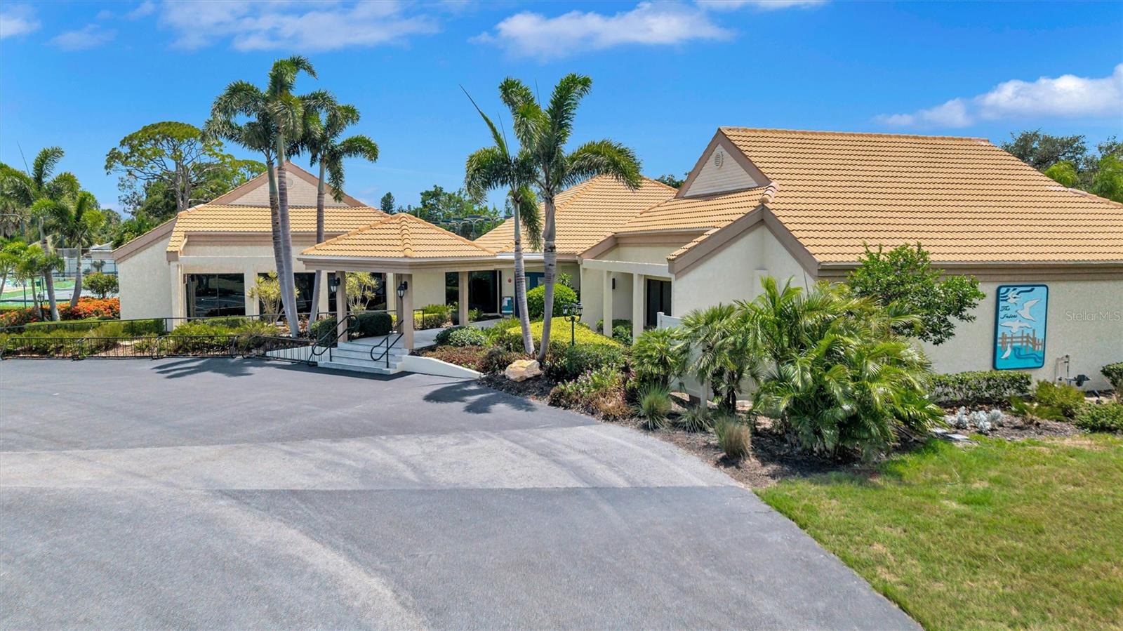 103 INLETS BLVD #103