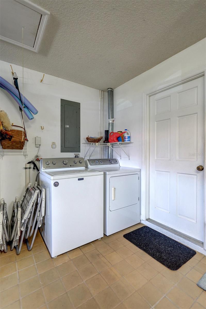 103 INLETS BLVD #103