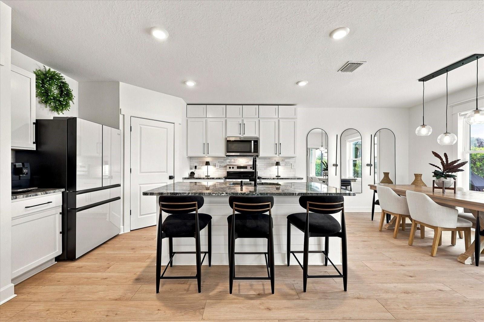 3283 HILLTOP CIR