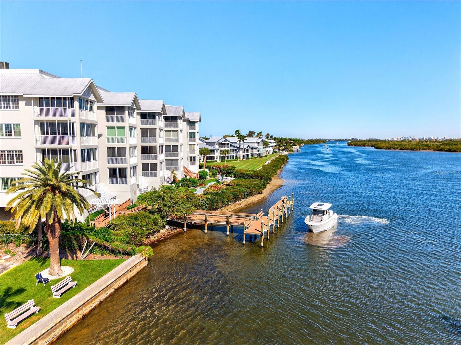 1280 DOLPHIN BAY WAY #402