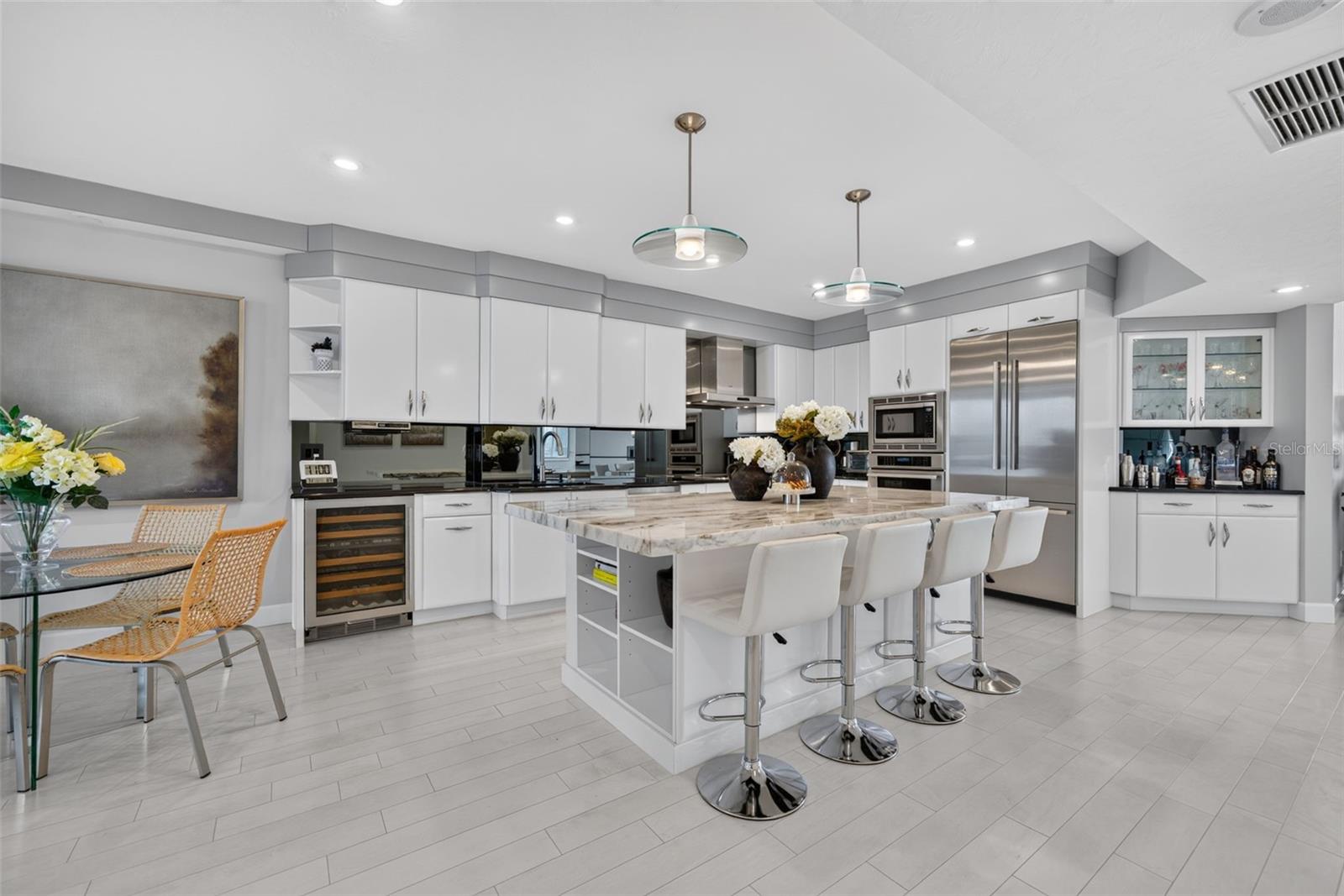 1280 DOLPHIN BAY WAY #402