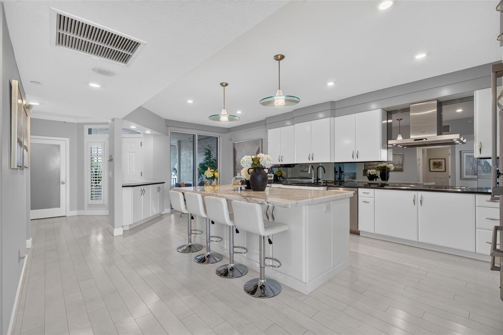 1280 DOLPHIN BAY WAY #402