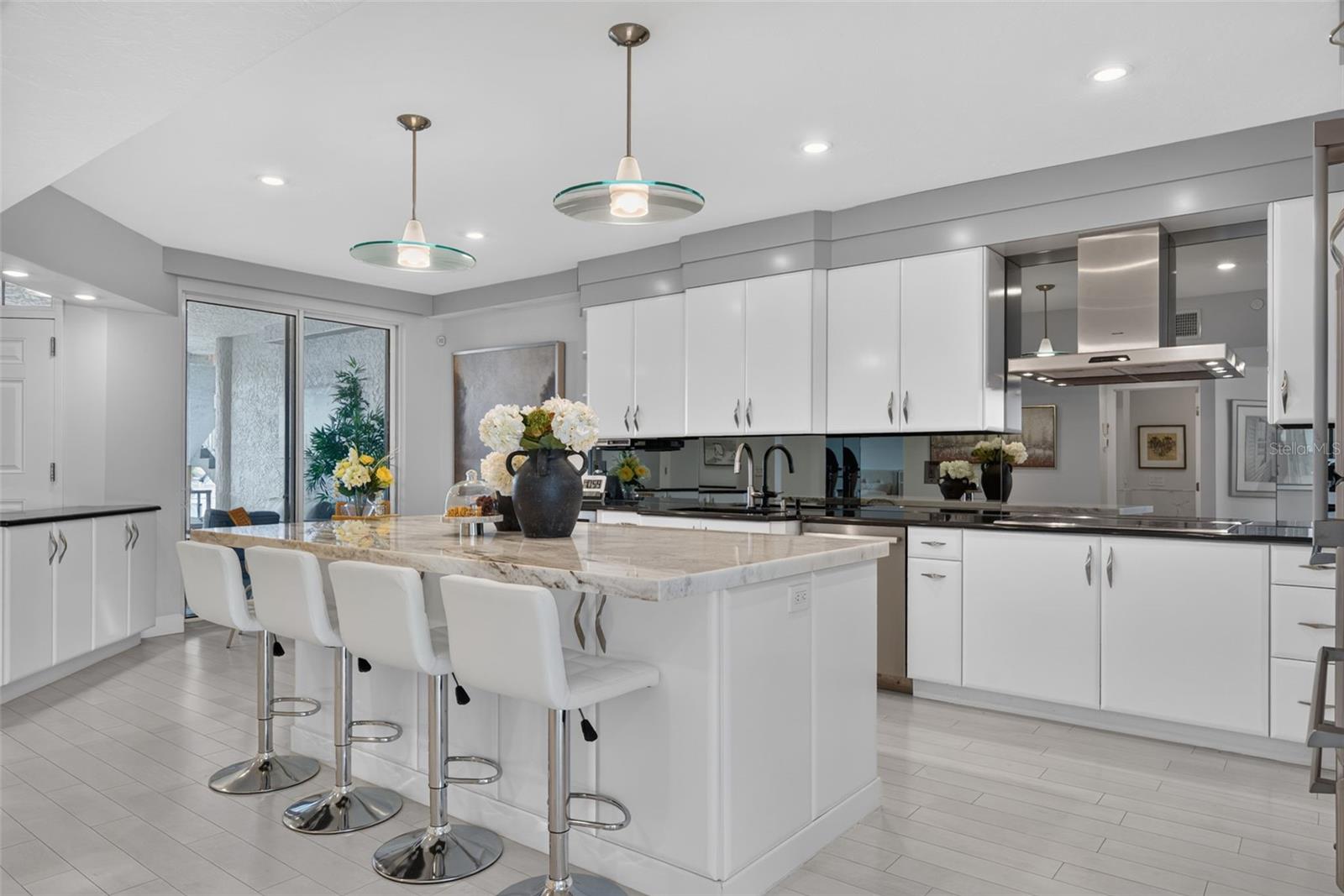 1280 DOLPHIN BAY WAY #402
